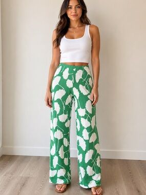 Diane von Furstenberg Knit Wide Leg Pants – Green/White Print – Size M – NWT